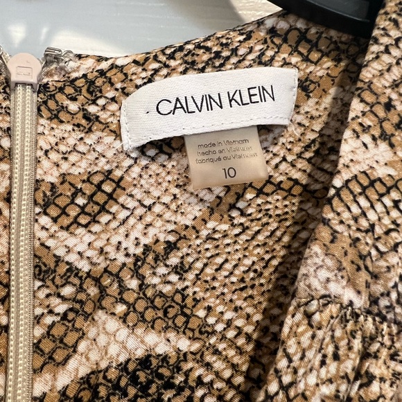 Calvin Klein V Neck Romper - Picture 5 of 8